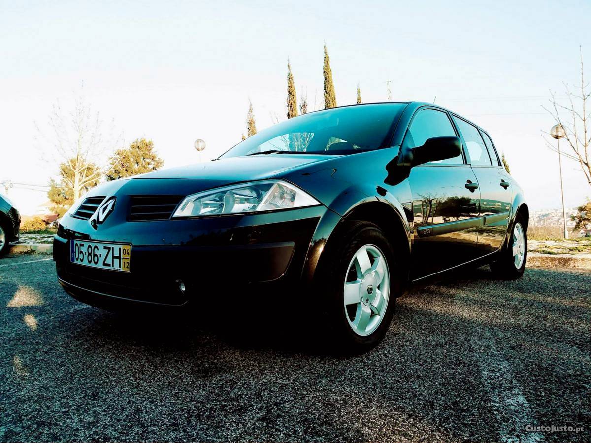 Renault Mégane 1.5 dci Setembro/04 - à venda - Ligeiros