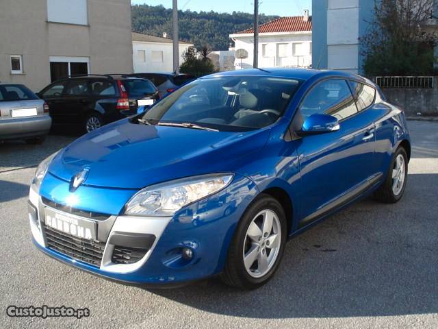 Renault Mégane Coupé 1.5 DCi 110cv Março/10 - à venda -