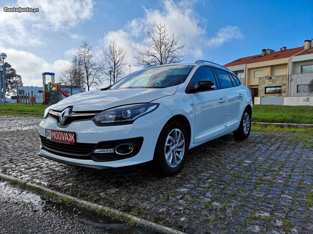Renault Mégane Sport Tourer Novembro/15 - à venda -
