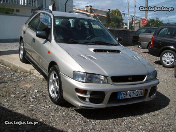 Subaru Impreza SW 4X4 1.6i 16v GL Agosto/00 - à venda -