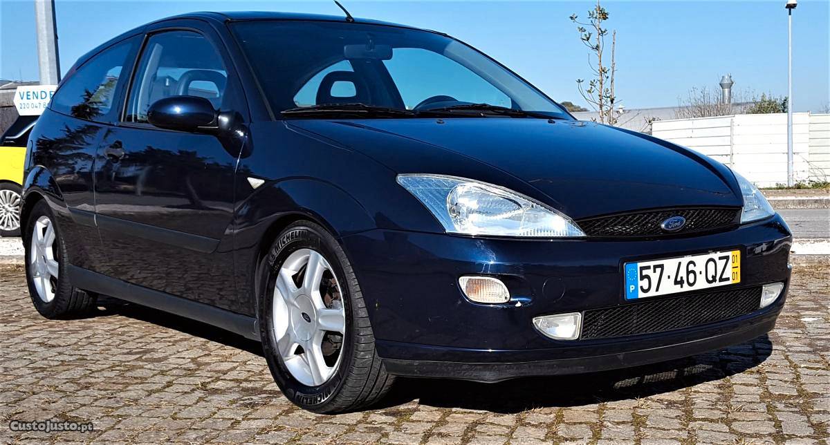 Ford Focus Van 1.8 TDDI Janeiro/01 - à venda - Comerciais /