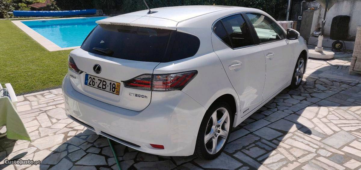 Lexus CT Ct200h Maio/12 - à venda - Ligeiros Passageiros,