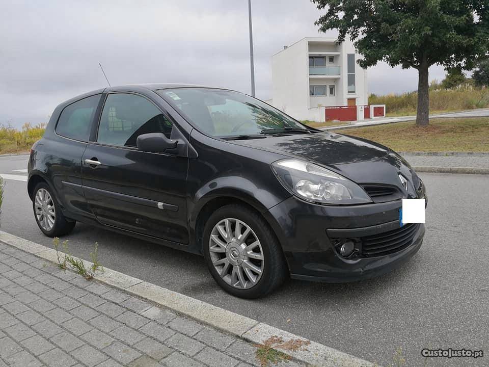 Renault Clio 1.5 DCI SportVan Junho/07 - à venda -