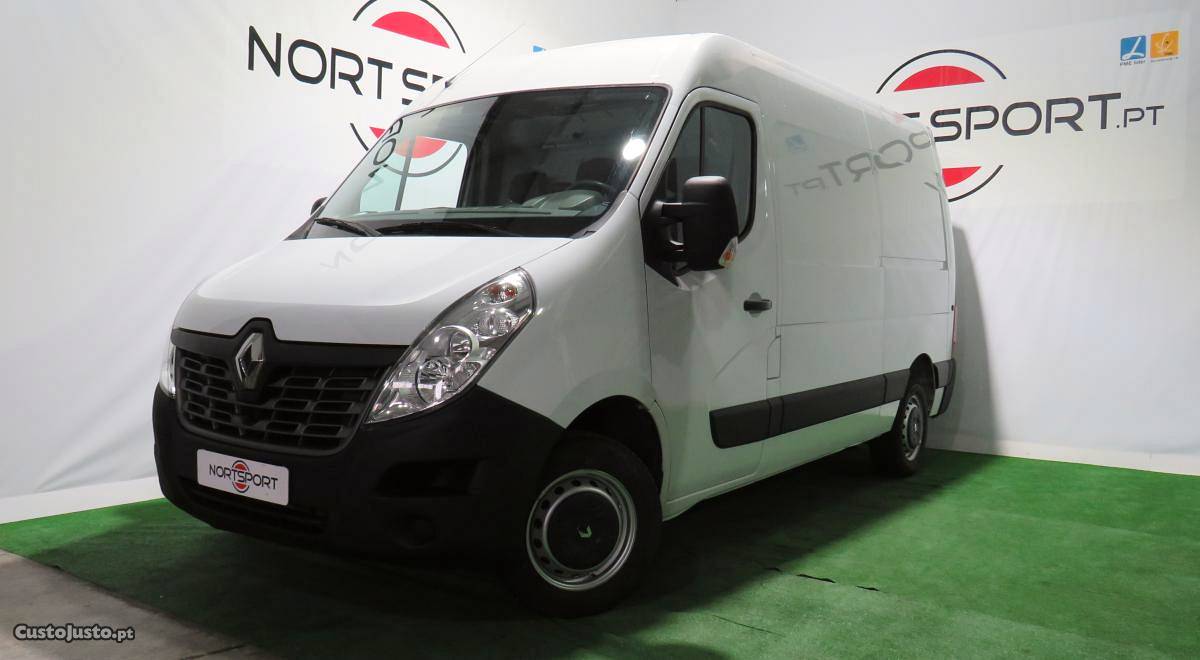 Renault Master Fourgon L2H2 3.3T Março/15 - à venda -