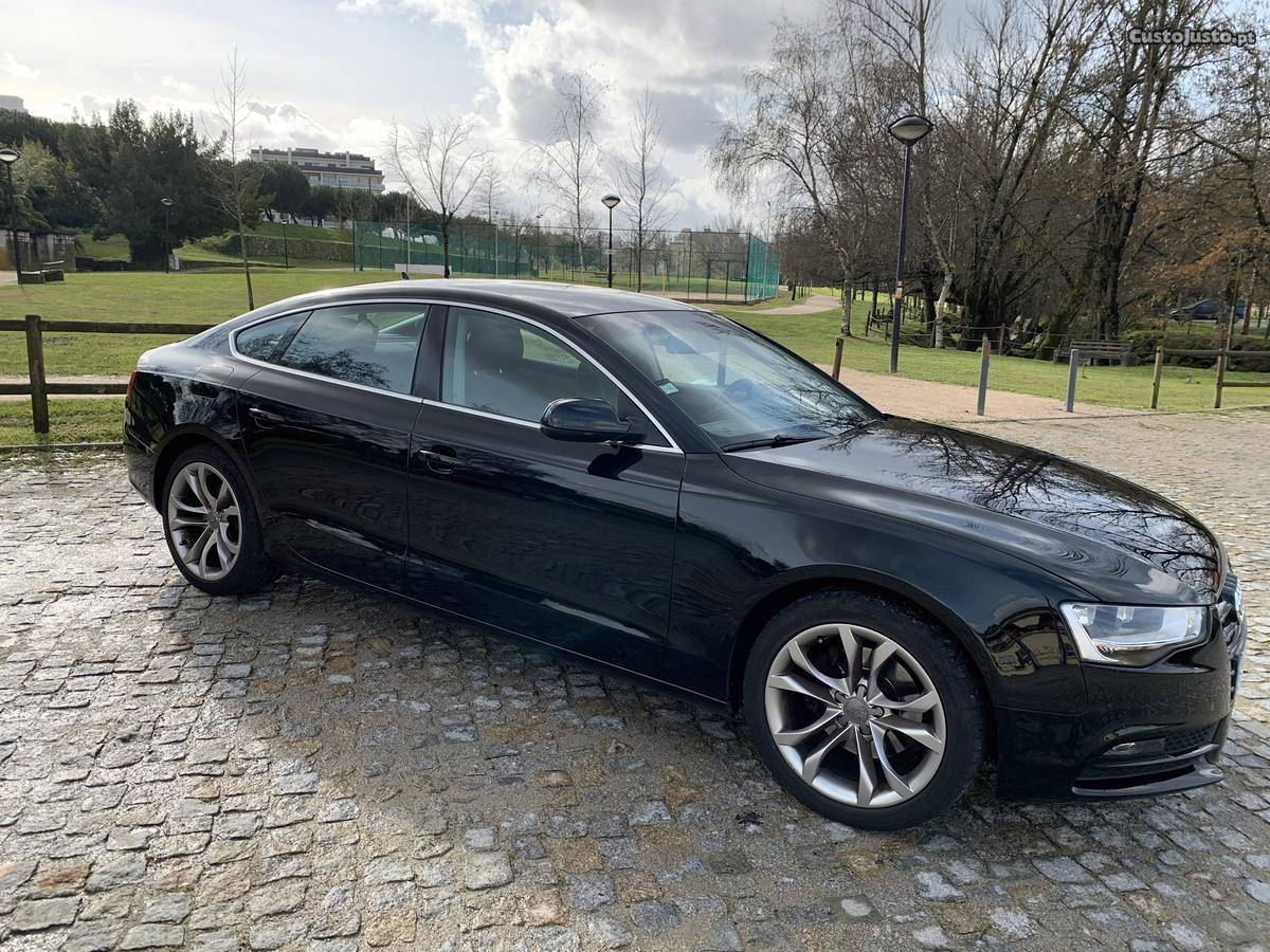 Audi A5 Sportback Outubro/12 - à venda - Ligeiros