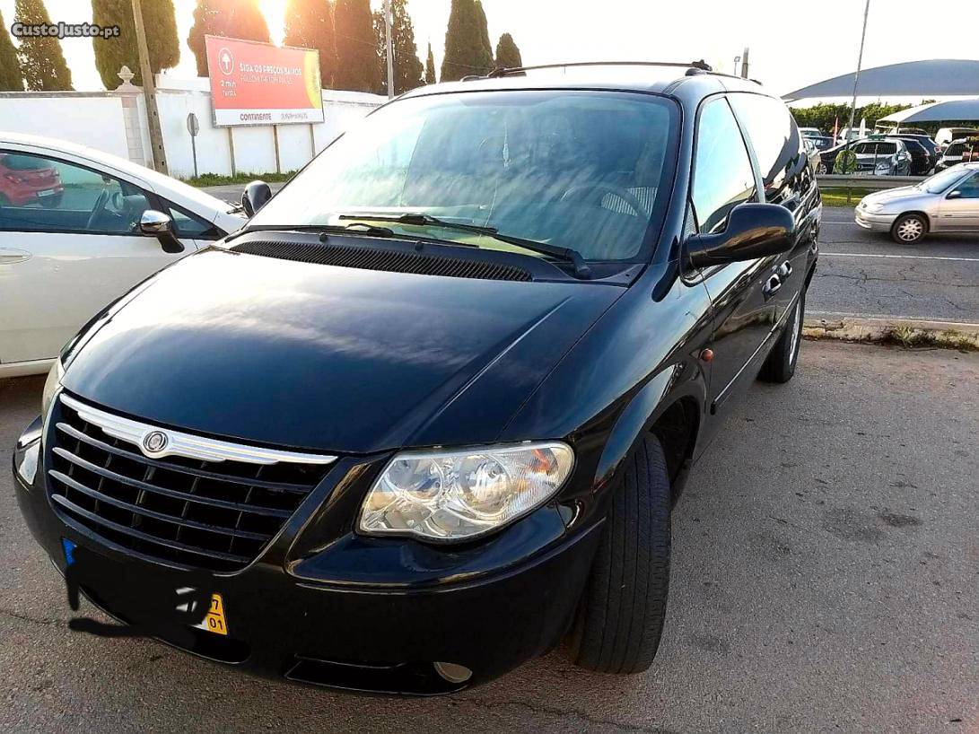 Chrysler Grand Voyager 7 lug Janeiro/07 - à venda -