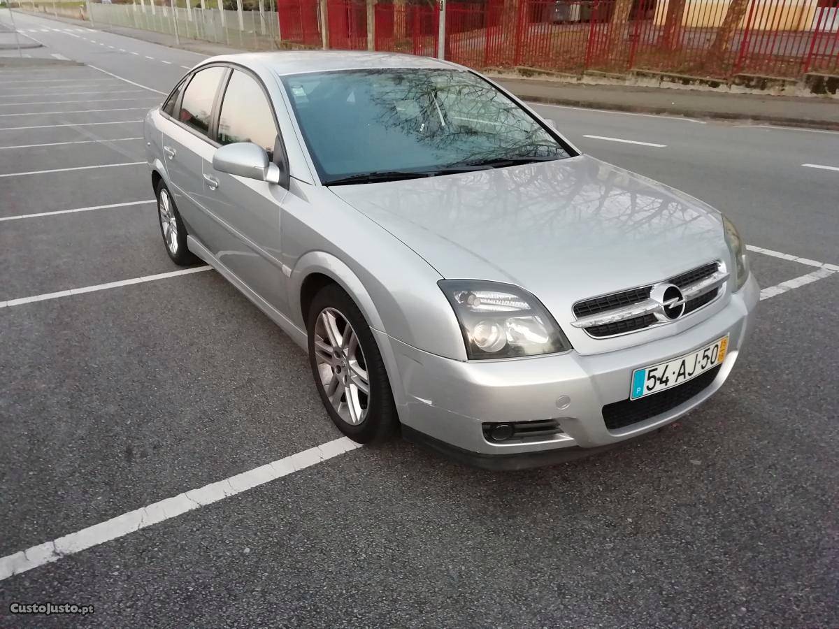 Opel Vectra 1.9 CDTI GTS Agosto/05 - à venda - Ligeiros