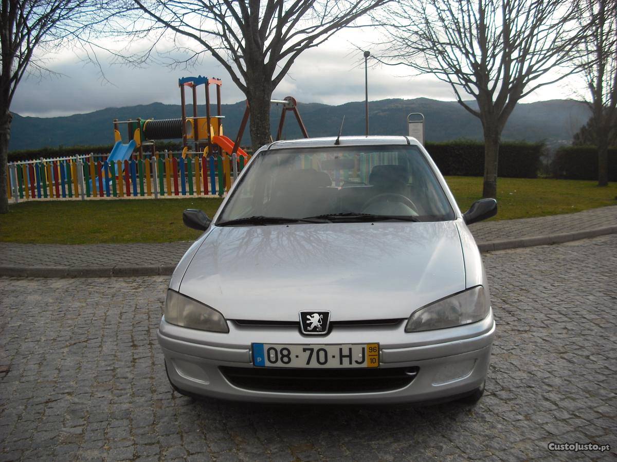 Peugeot 106 XT  Outubro/96 - à venda - Ligeiros