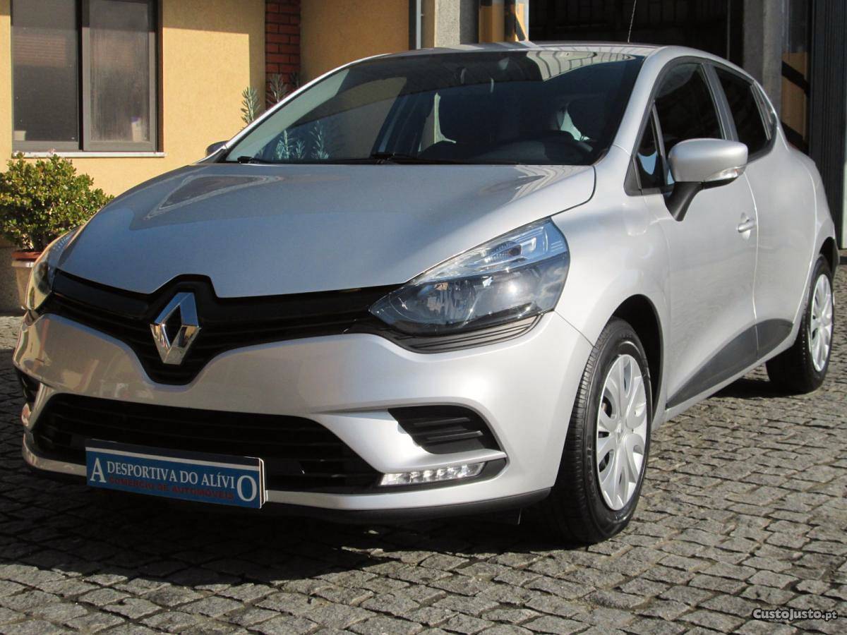 Renault Clio 1.5 DCI ZEN Nacional Abril/18 - à venda -