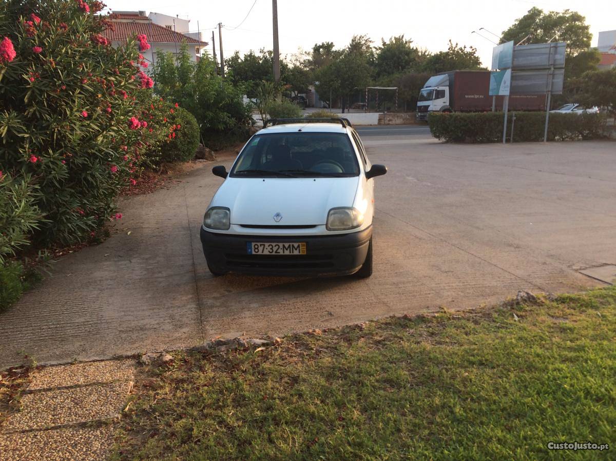 Renault Clio 1.9D Dezembro/98 - à venda - Ligeiros