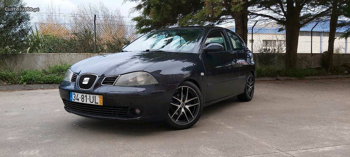 Seat Ibiza 1.4 tdi Dezembro/02 - à venda - Ligeiros