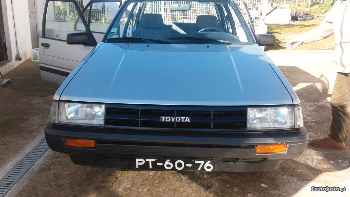 Toyota Corolla DX Novembro/86 - à venda - Ligeiros