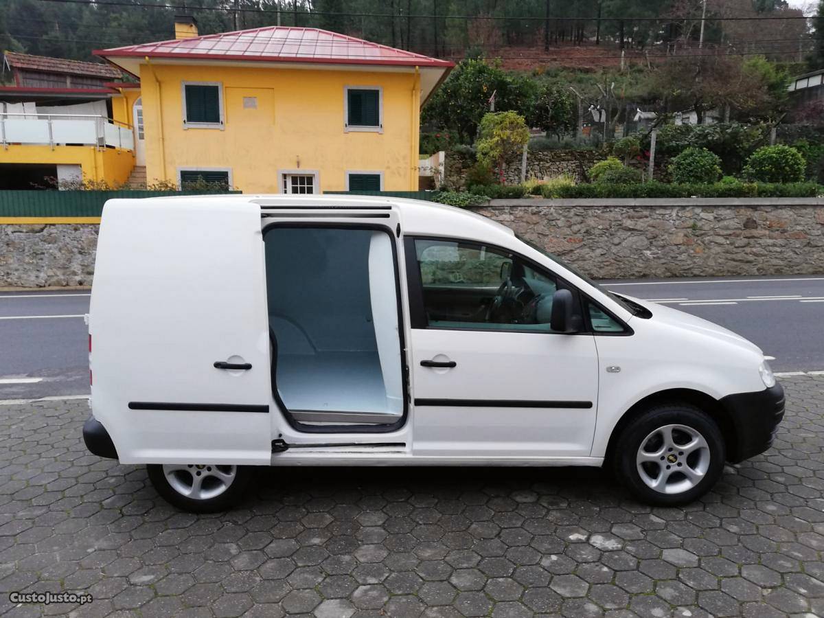 VW Caddy 1.9 TDI - Fibrada Outubro/09 - à venda -