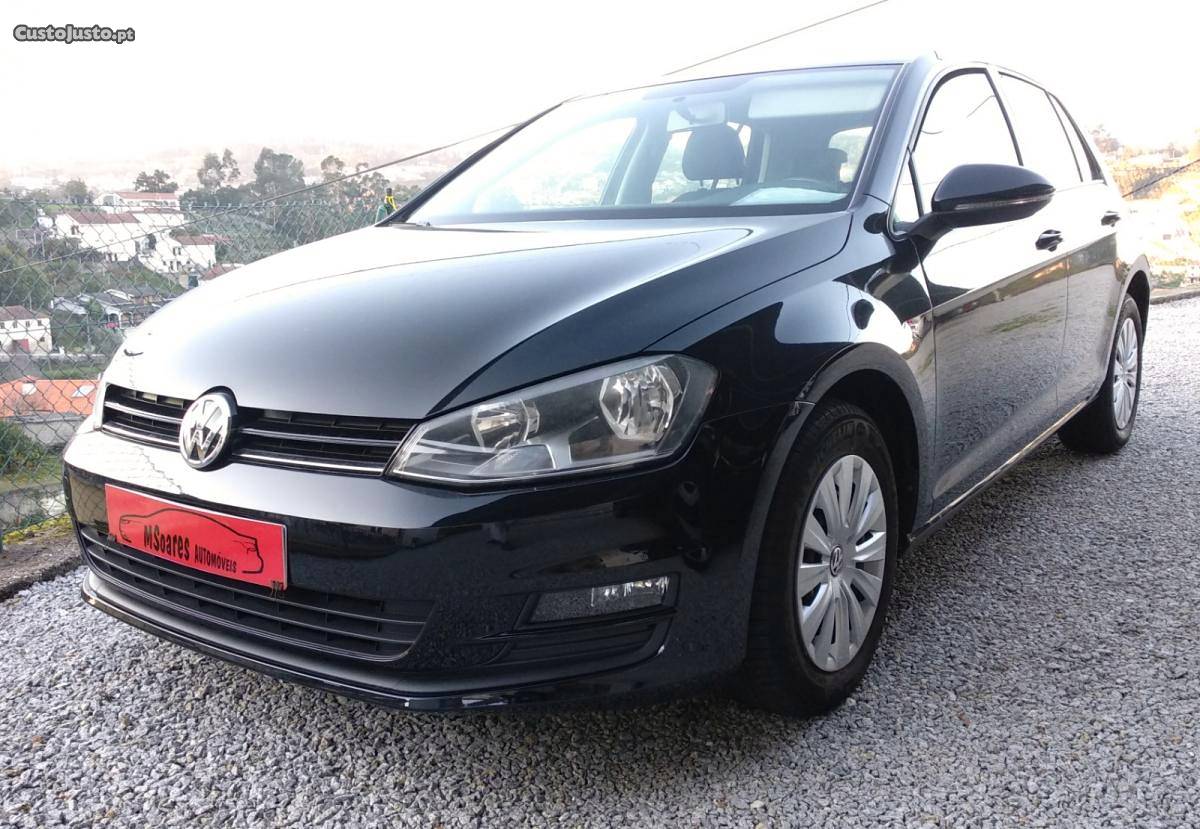 VW Golf 1.6 TDi Trendline Julho/14 - à venda - Ligeiros