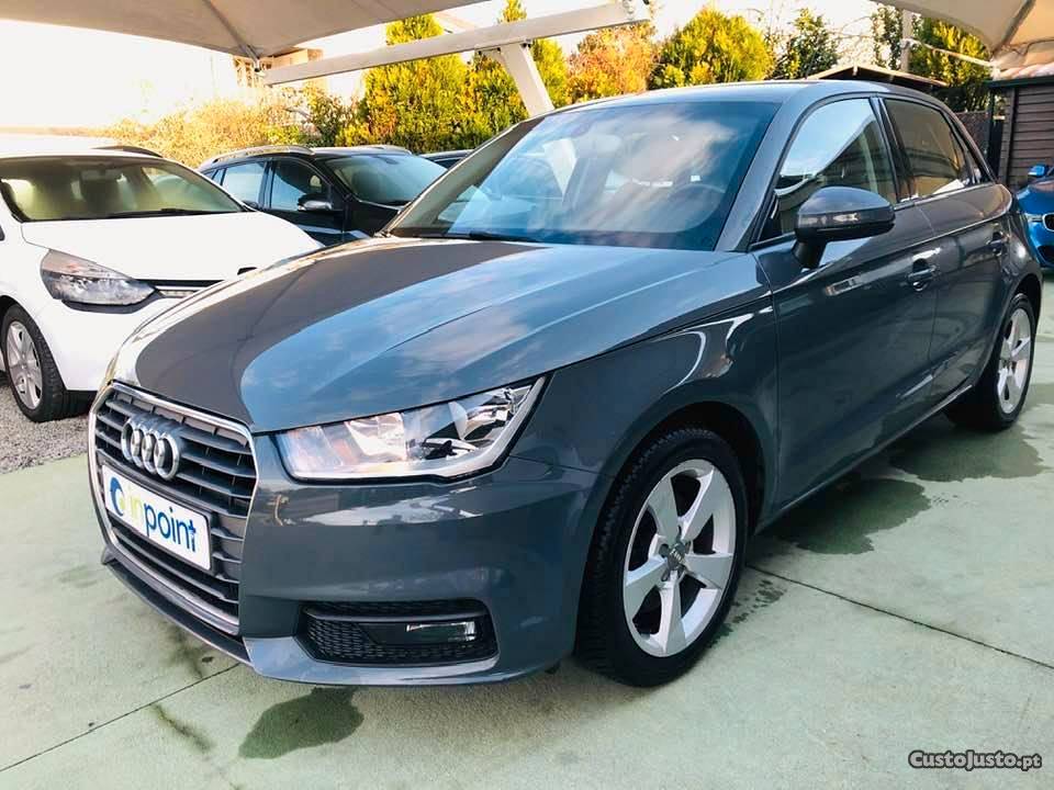 Audi A1 1.6 SportBack 115cv Abril/16 - à venda - Ligeiros