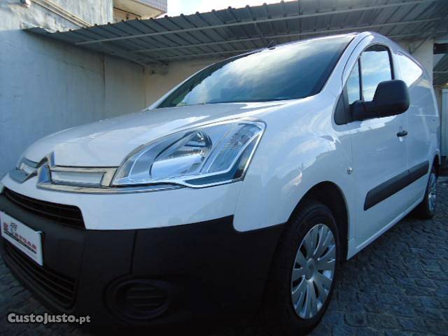 Citroën Berlingo  HDI 3 LUGARES Fevereiro/14 - à venda