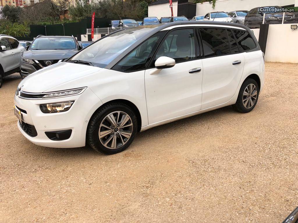 Citroën C4 Grand Picasso 2.0 BlueHDI Outubro/15 - à venda