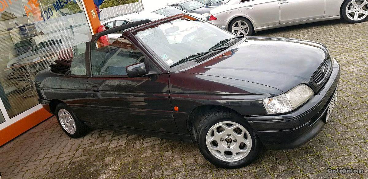 Ford Escort  Cabrip Fevereiro/94 - à venda -