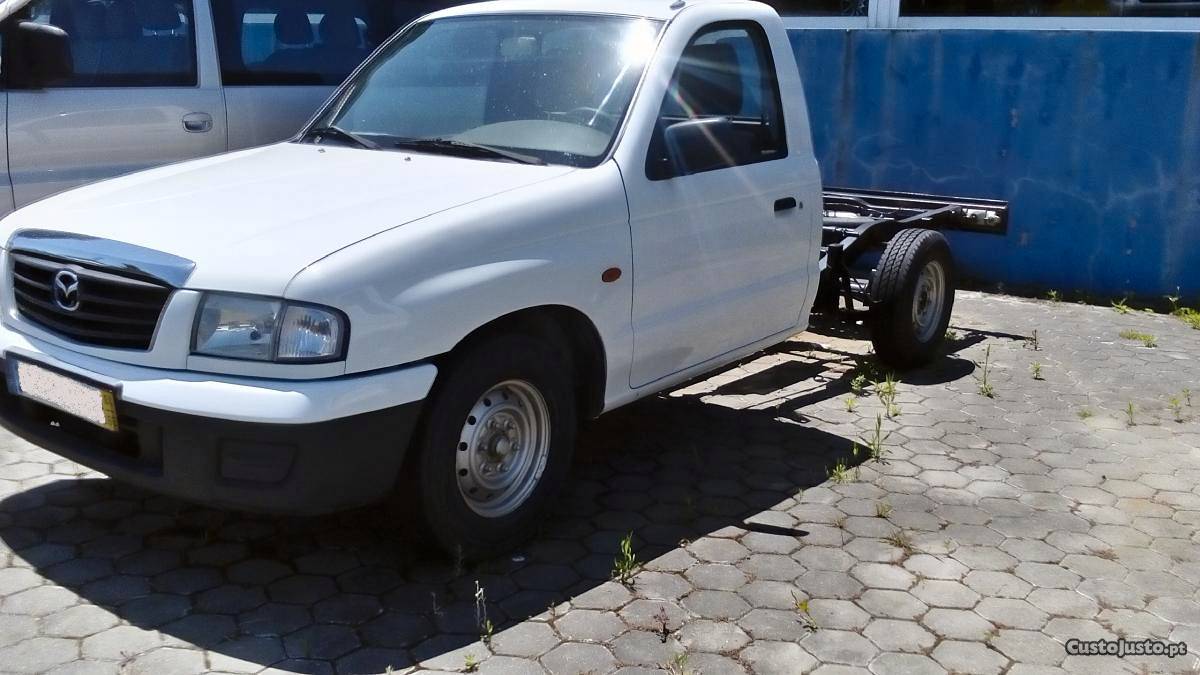 Mazda B D2.5 Agosto/04 - à venda - Comerciais / Van,