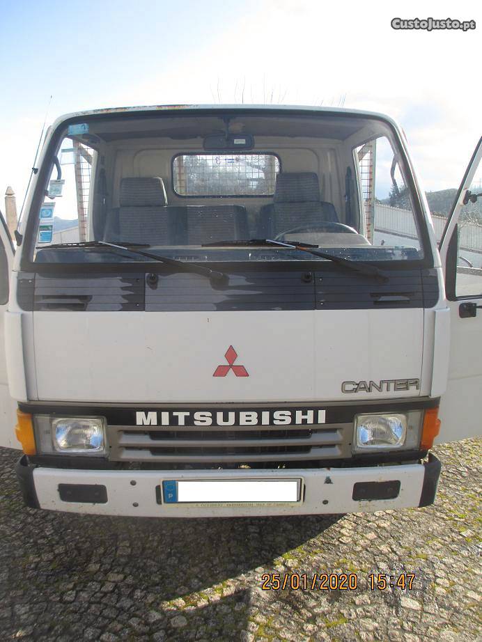 Mitsubishi Canter 3 lugares Novembro/94 - à venda -