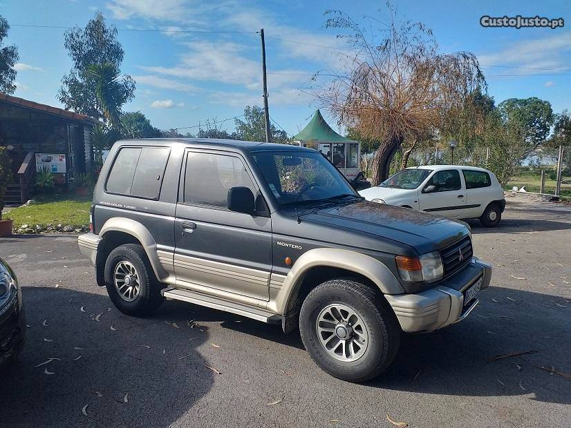 Mitsubishi Pajero 2.5 GLS 4x4 Maio/93 - à venda - Pick-up/