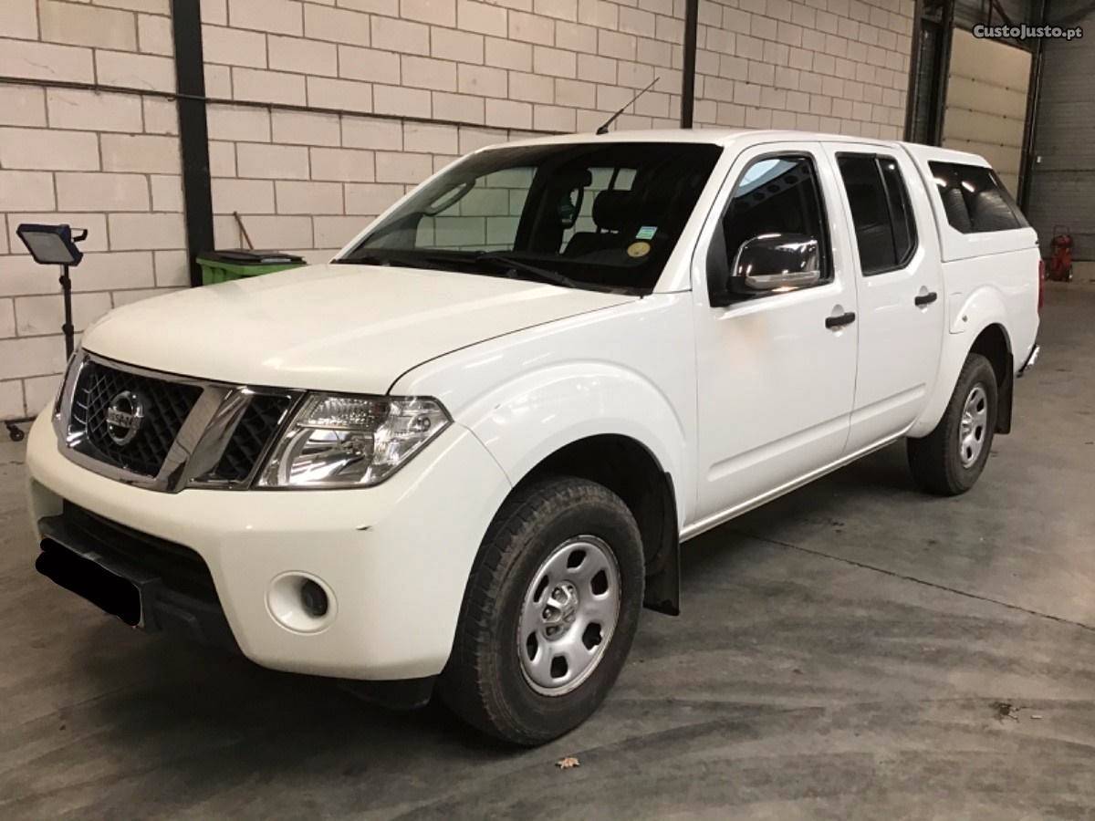 Nissan Navara Double Cab 4x4 Outubro/10 - à venda -