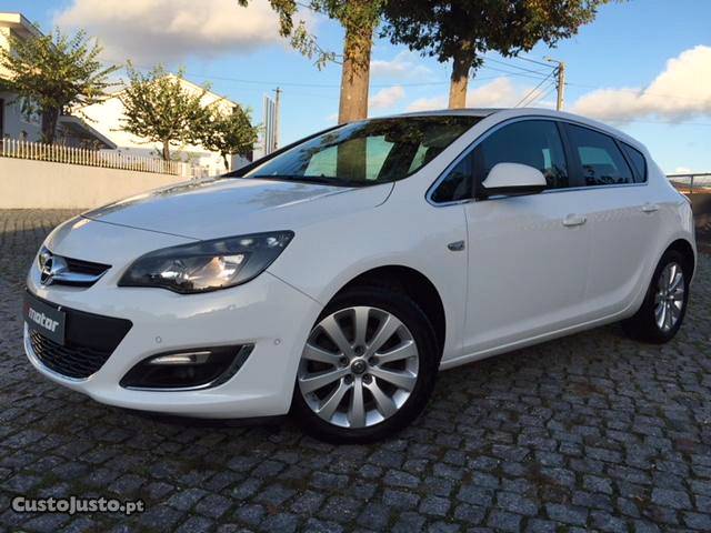 Opel Astra 1.6 cdti black editi Dezembro/15 - à venda -