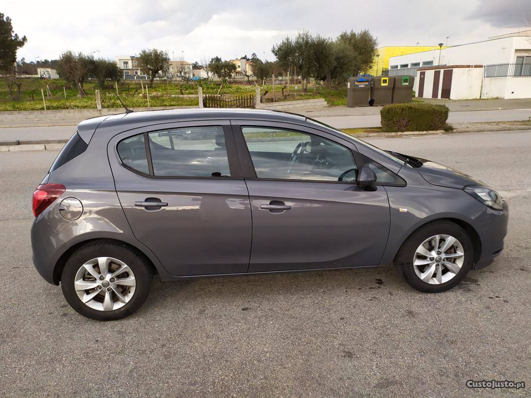 Opel Corsa 1.3 CDTi Enjoy 95CV Maio/16 - à venda - Ligeiros