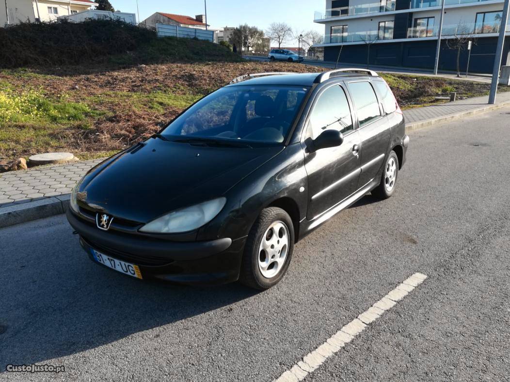 Peugeot 206 Sw 1.1 com ac Novembro/02 - à venda - Ligeiros