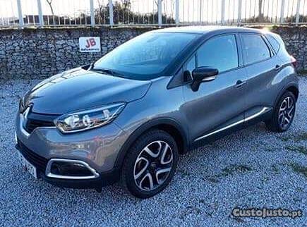 Renault Captur TCe Exclusive Full Extras Semi-Novo Maio/17 -
