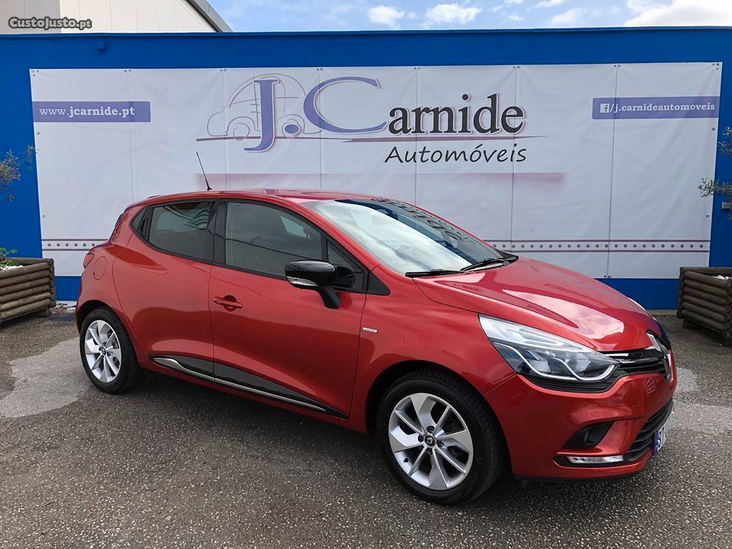 Renault Clio 0.9 TCE LIMITED 90CV Junho/18 - à venda -