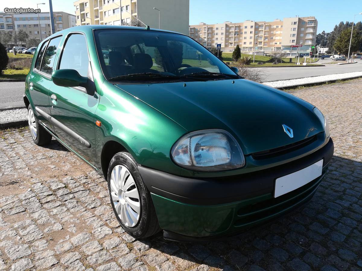 Renault Clio 1.2i  kms Janeiro/00 - à venda -