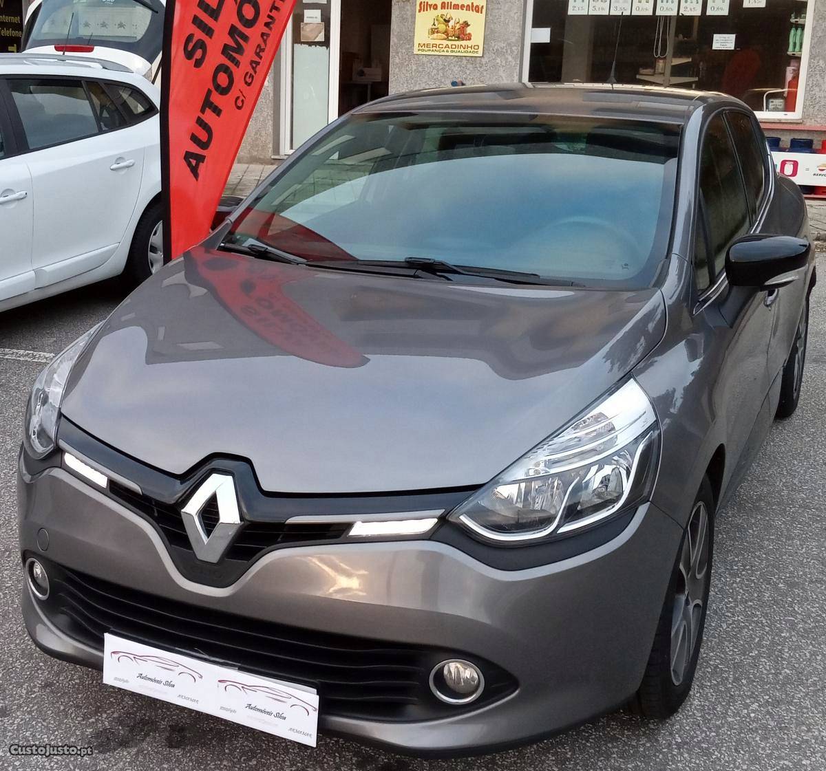 Renault Clio Night&Day 1.5DCi Dezembro/15 - à venda -