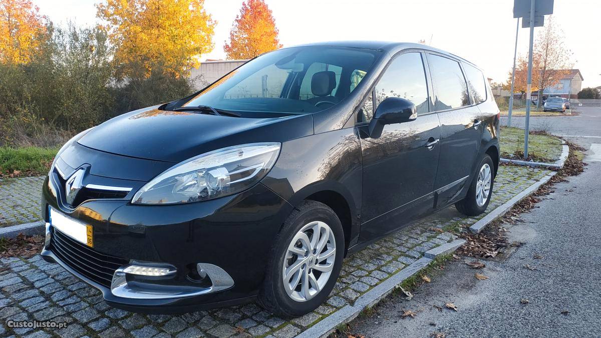 Renault Grand Scénic 1.5DCI FULL 7LUG Maio/14 - à venda -