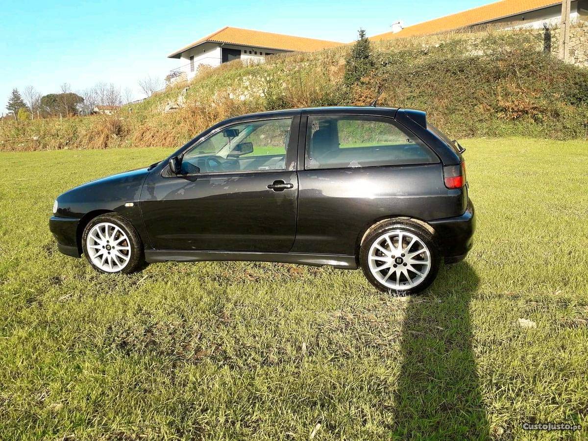 Seat Ibiza gt tdi Abril/99 - à venda - Ligeiros