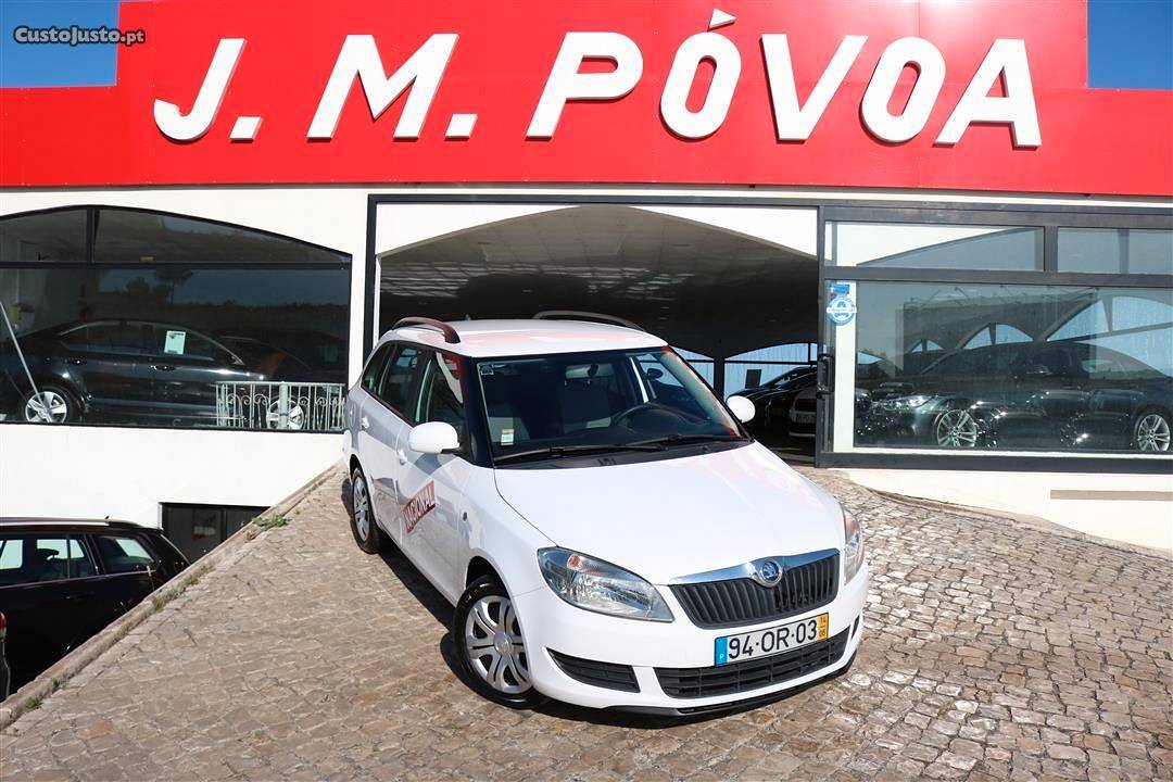 Skoda Fabia Break Van 1.2TDI Act Maio/14 - à venda -