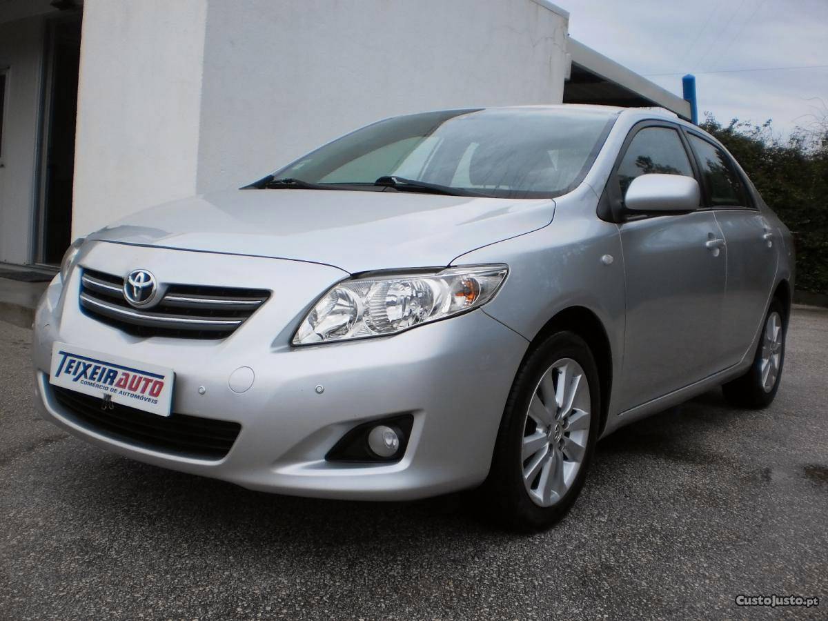 Toyota Corolla 1.4 d-4d 90cv sedan Maio/07 - à venda -