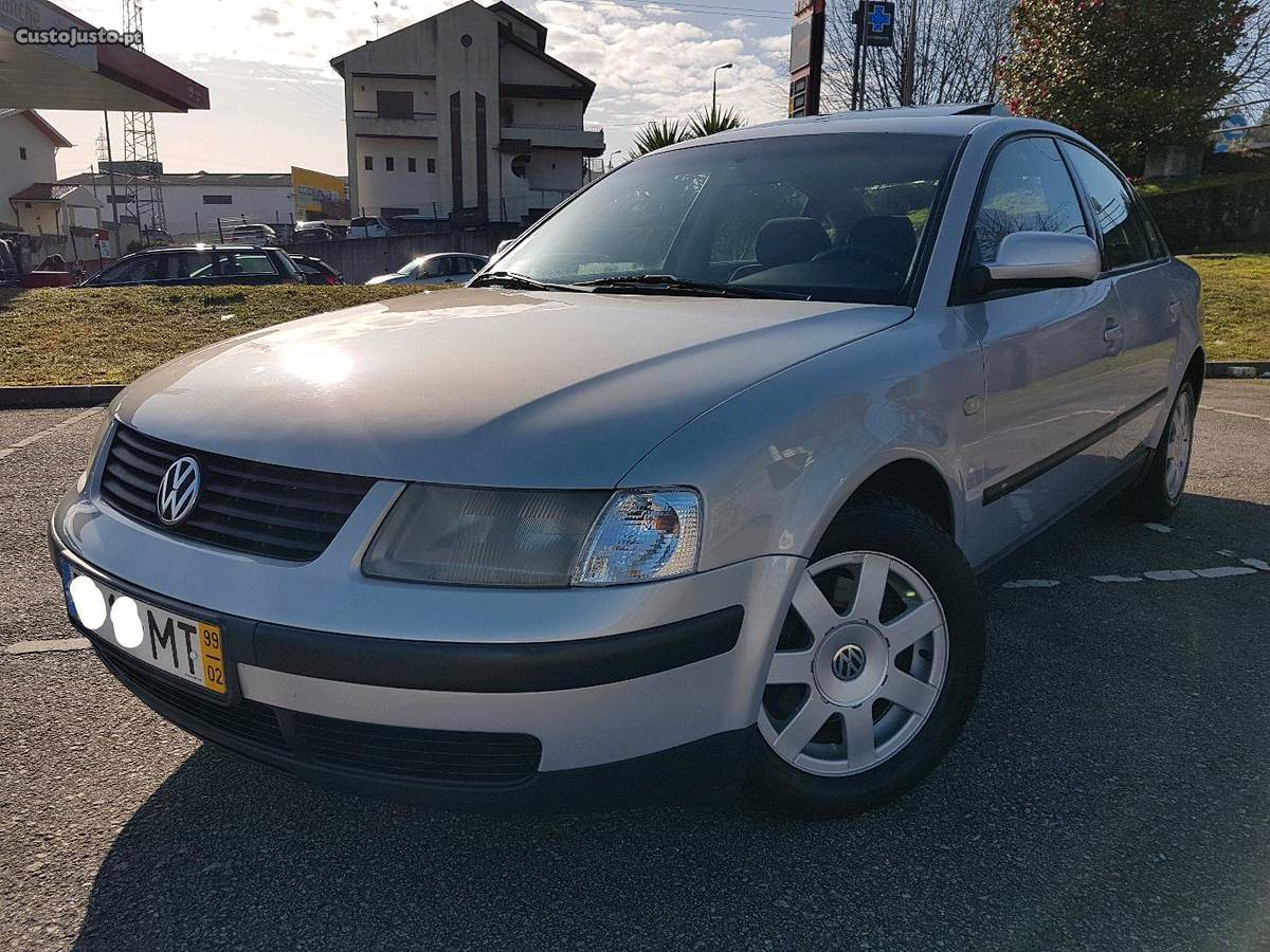 VW Passat 1.9 TDI 110 CV NACIONAL Fevereiro/99 - à venda -