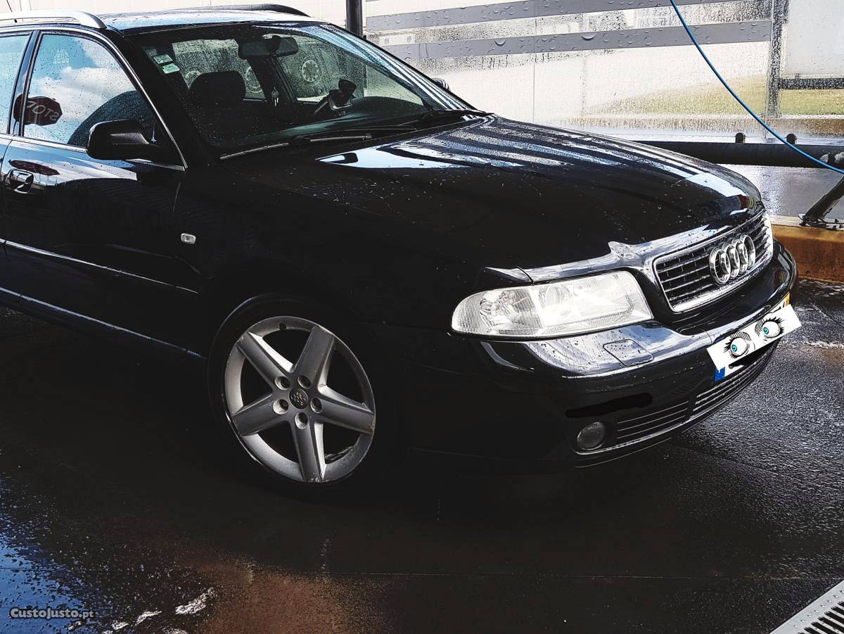 Audi A4 Avant b5 Abril/00 - à venda - Ligeiros Passageiros,