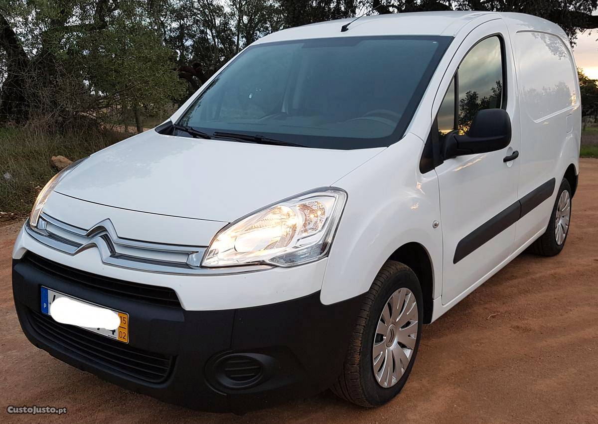 Citroën Berlingo 1.6 hdi 100 cv c/A.C Fevereiro/15 - à