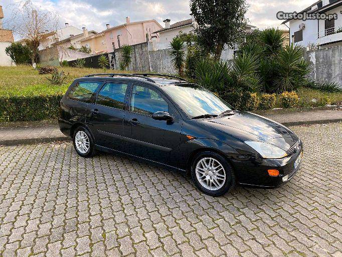 Ford Focus 1.8 TDDI Junho/99 - à venda - Ligeiros