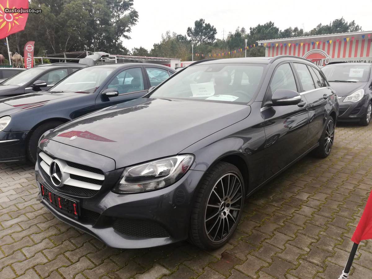 Mercedes-Benz C 220 AVANGARD BLUETEC Novembro/14 - à venda