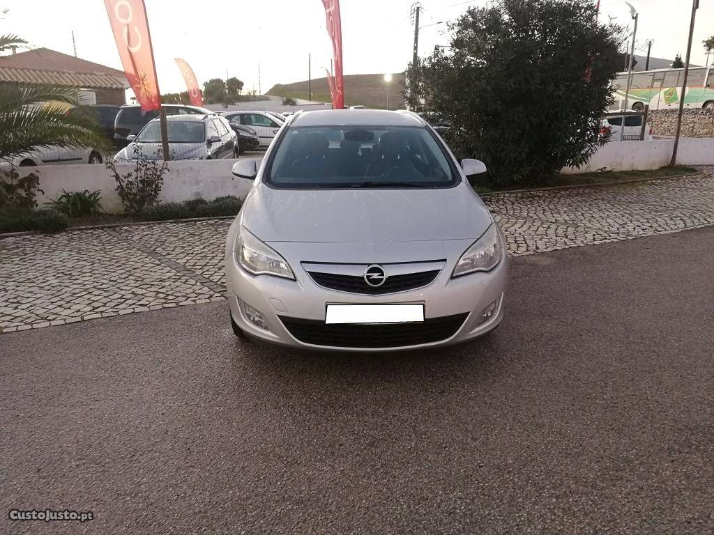 Opel Astra 1.7CDTI ST COSMO NAC Março/12 - à venda -