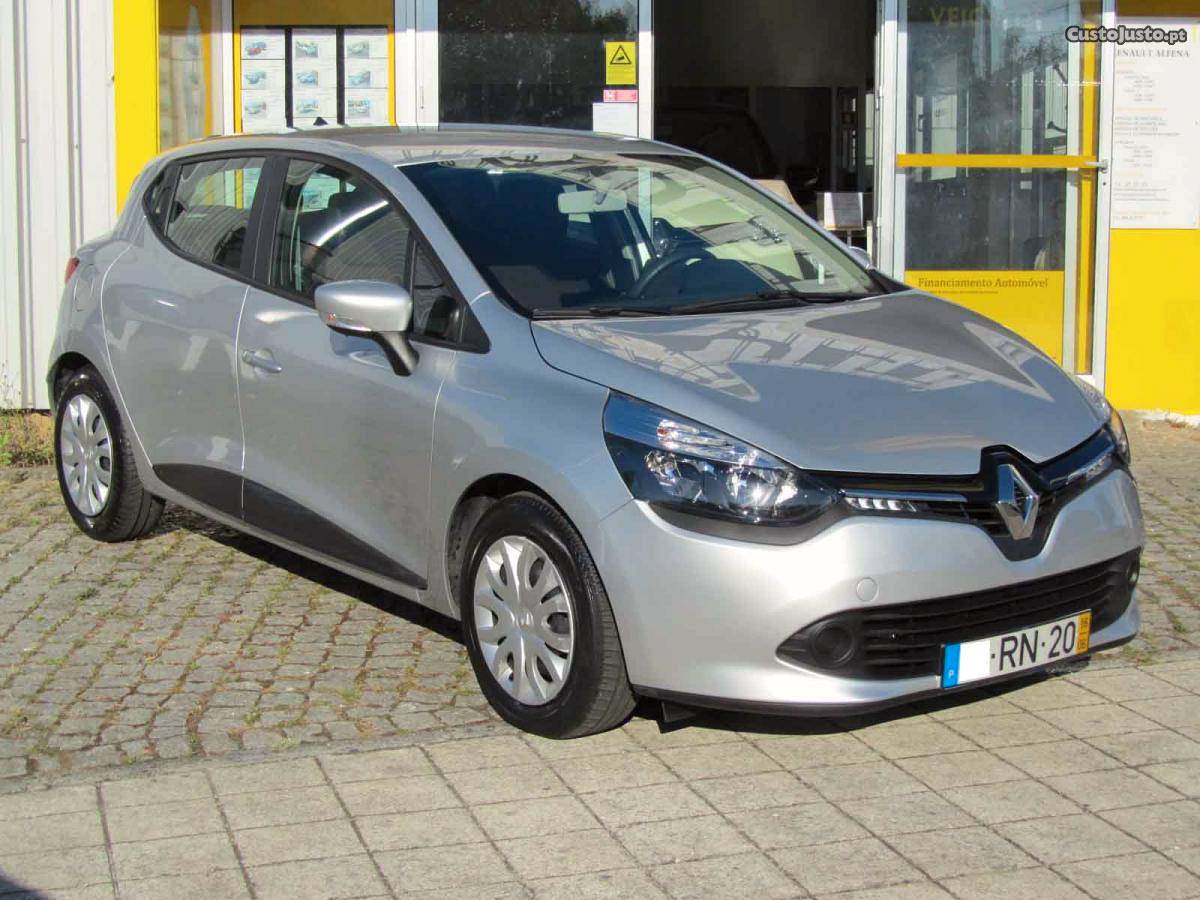 Renault Clio 1.5 dCi Zen 90cv Junho/16 - à venda - Ligeiros