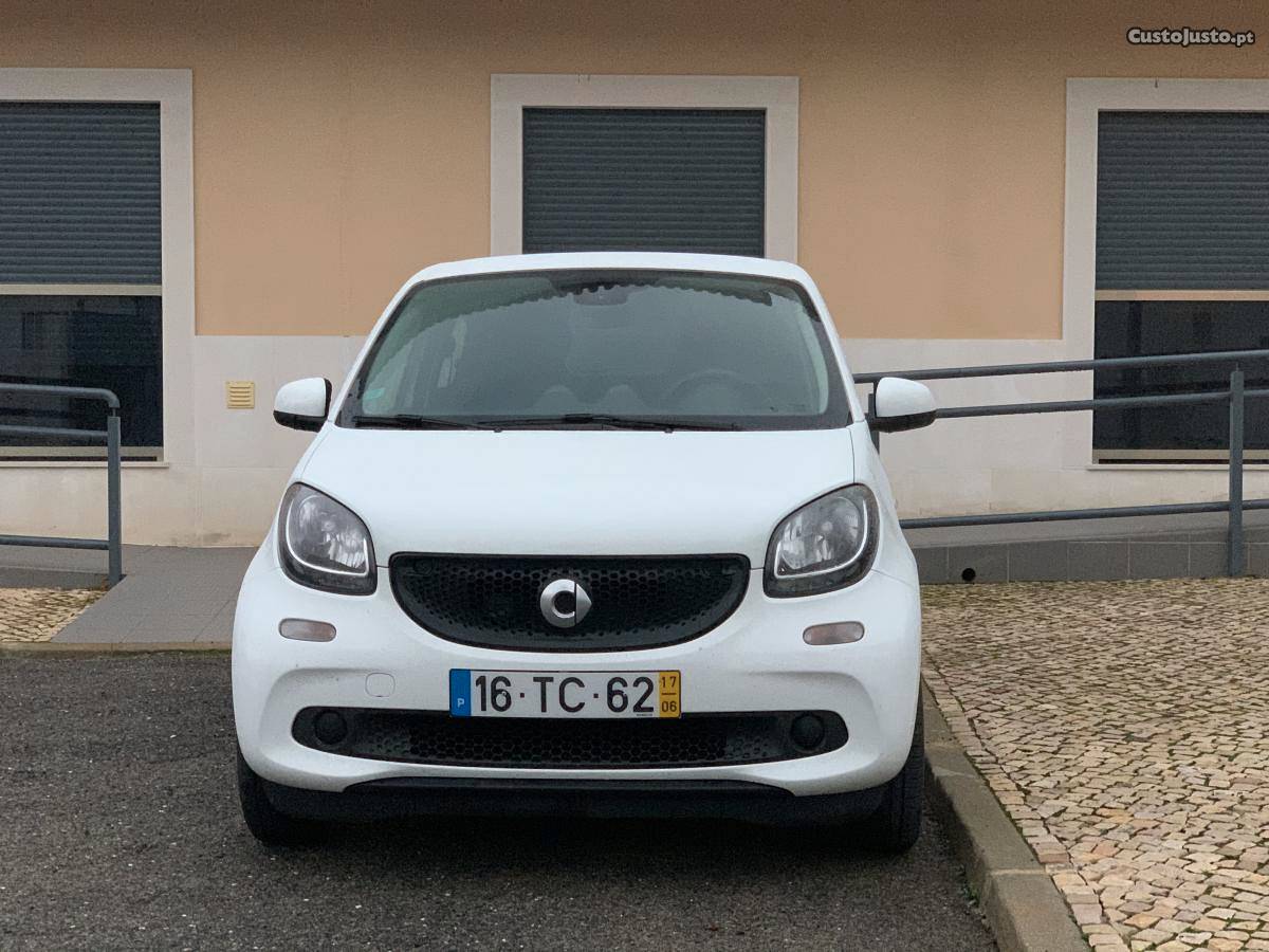 Smart ForFour Passion Turbo Junho/17 - à venda - Ligeiros