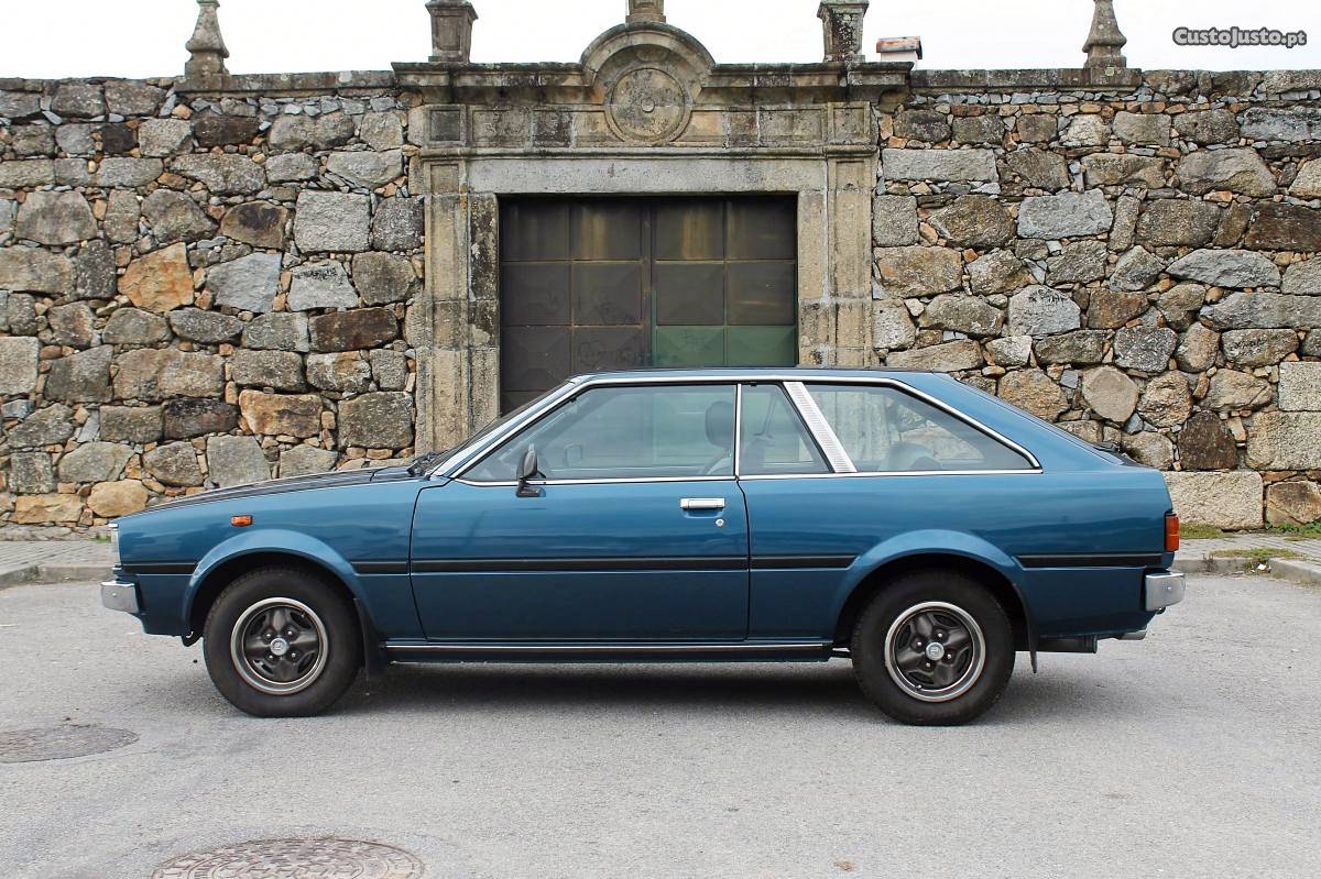 Toyota Corolla LiftBack Outubro/84 - à venda - Ligeiros