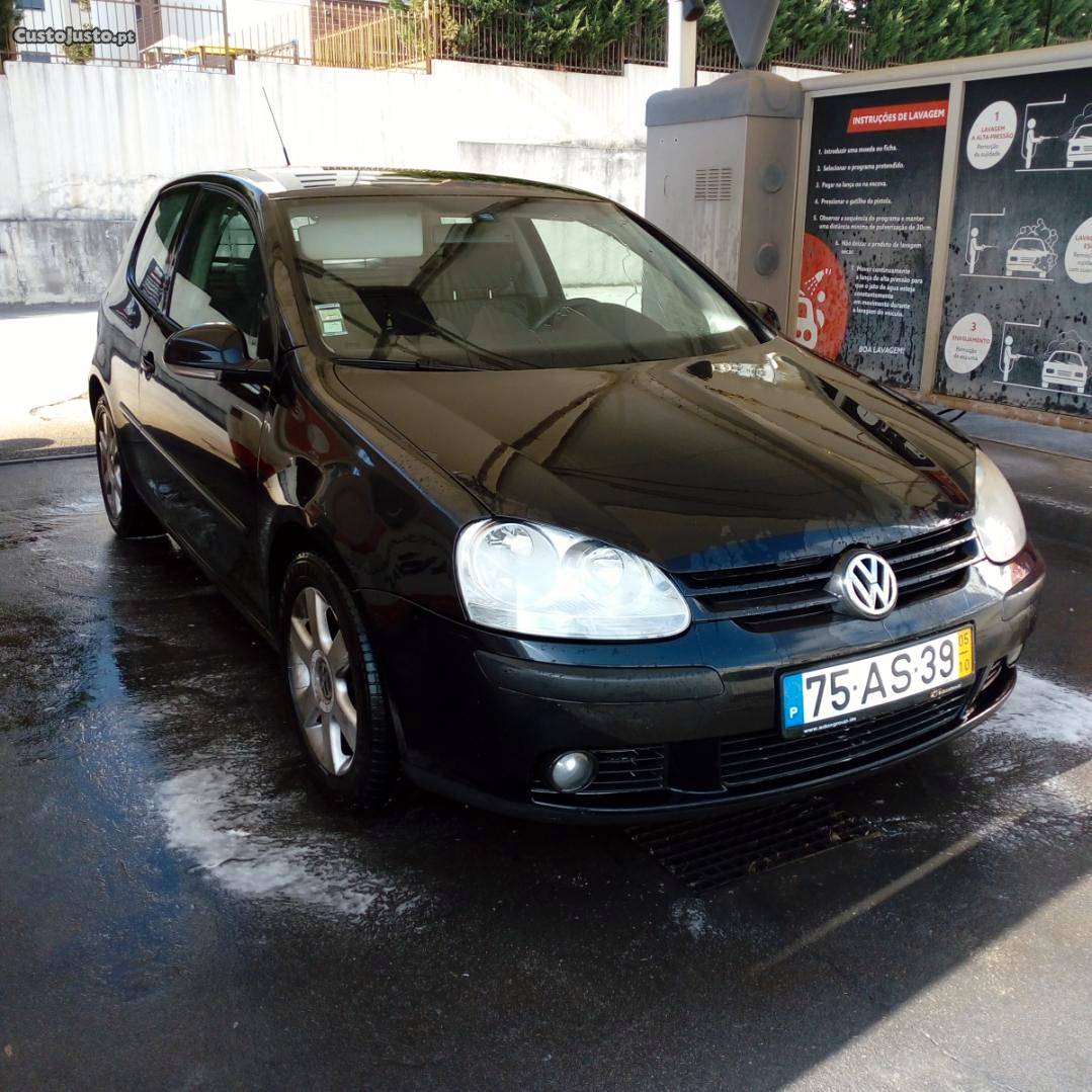 VW Golf Golf Outubro/05 - à venda - Ligeiros Passageiros,