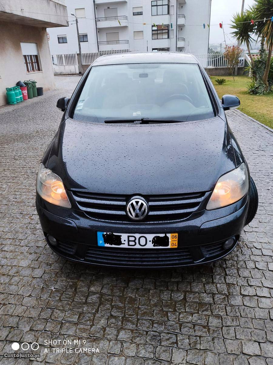 VW Golf Plus 2.0 TDi Sport Abril/06 - à venda - Ligeiros