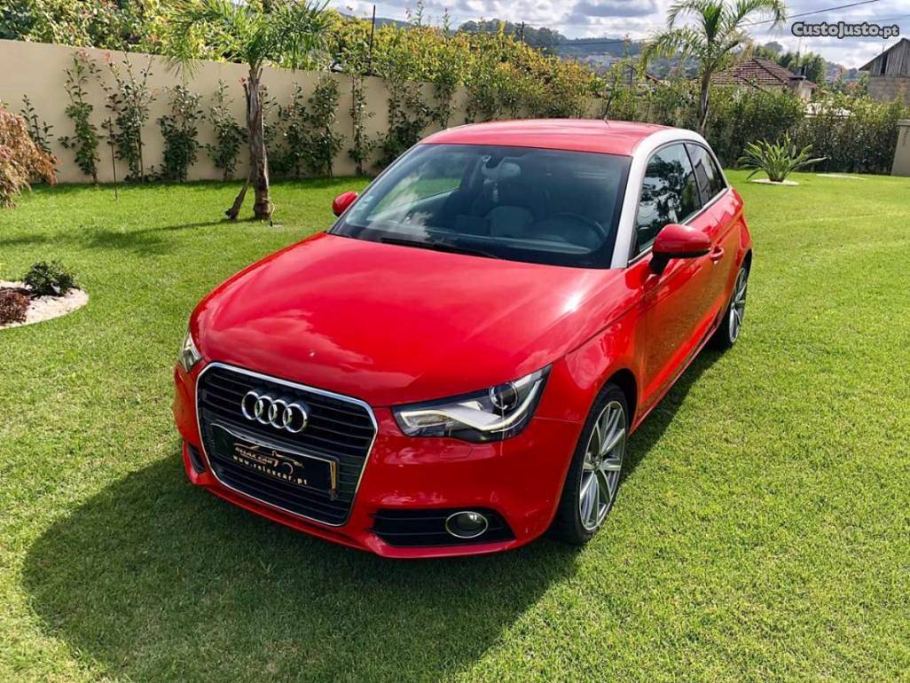 Audi A1 1.6tdi gps Maio/10 - à venda - Ligeiros