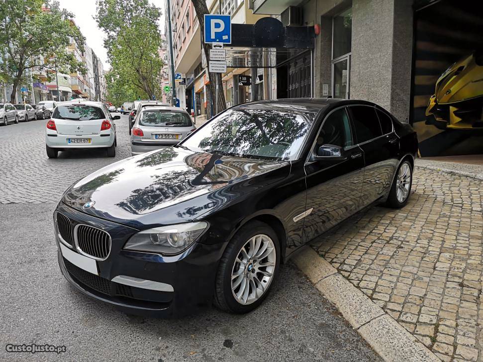 BMW 740 d Pack M Março/10 - à venda - Ligeiros